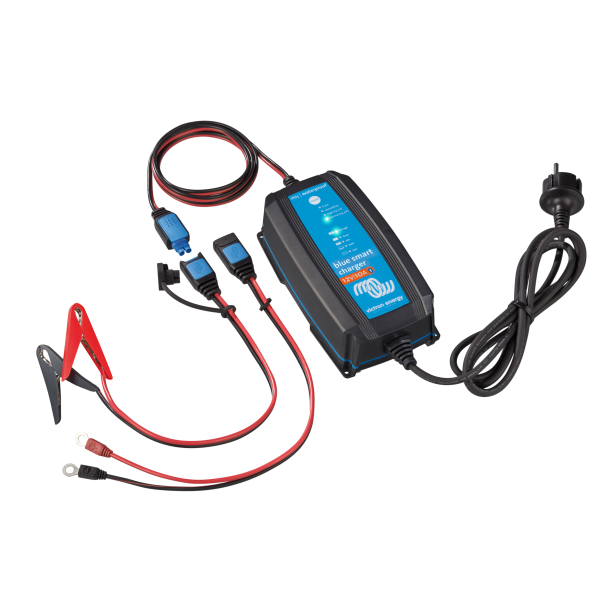 Blue Smart IP65 Charger 12/10(1) 230V CEE 7/17 Retail