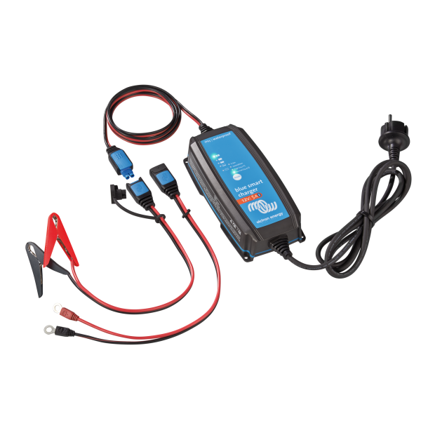 Blue Smart IP65s Charger 12/5(1) 230V CEE 7/17 Retail